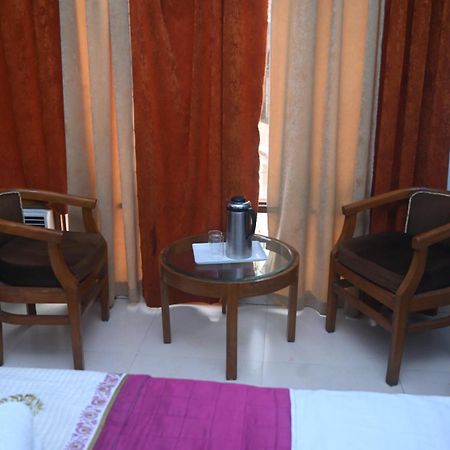 Hotel Surya Plaza Kotdwāra Eksteriør bilde